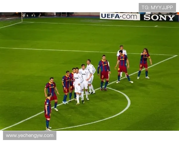 西甲联赛巴萨与皇马之间的历史对决