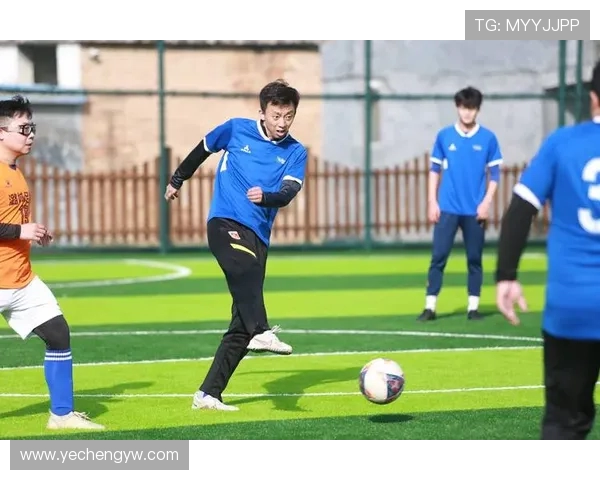 足球比赛中的高效传球与场上决策