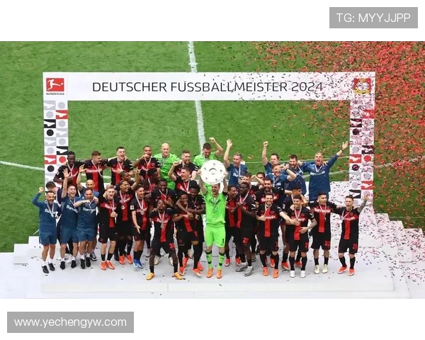 德甲一赛季保持不败并夺冠的传奇球队是哪一支？